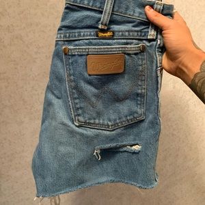 VINTAGE SHORTS